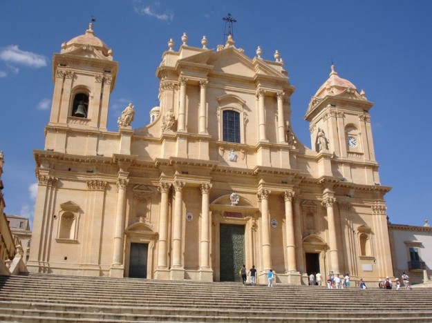 Curious to visit in Noto, baroque gems