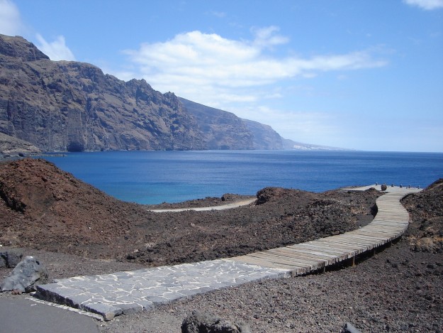 Tenerife - the sea and the mountains