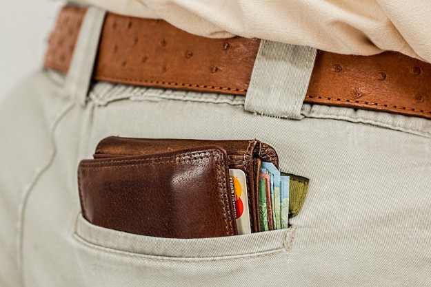 travel items hidden wallet